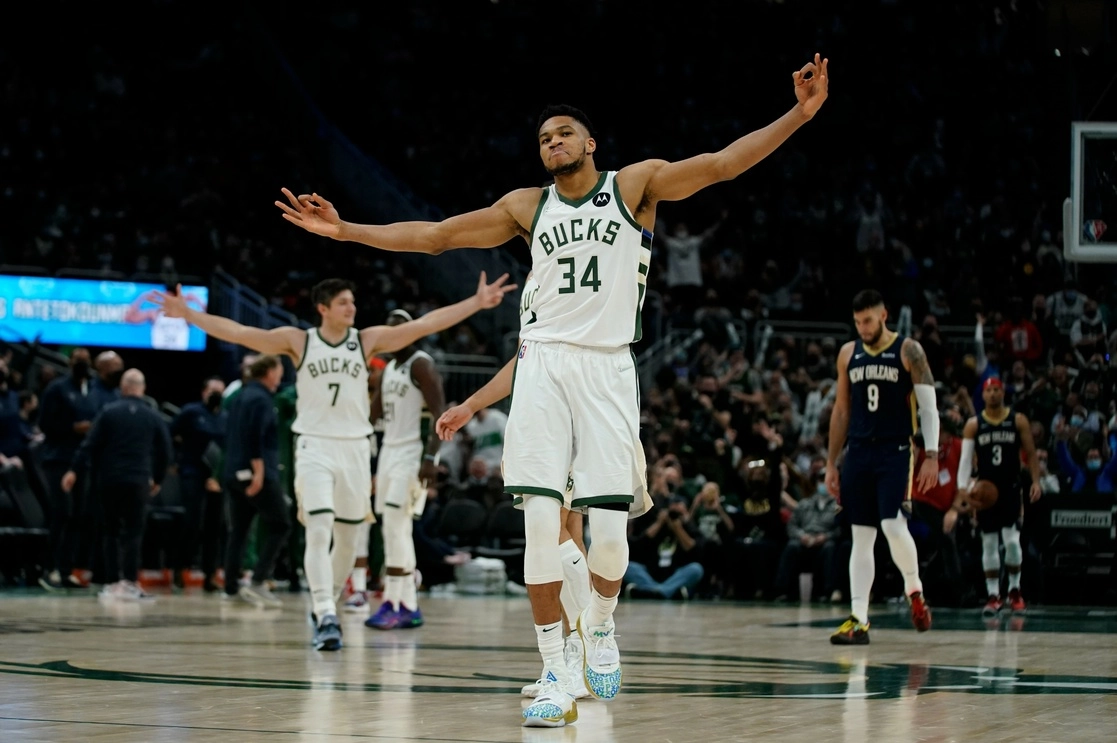 Giannis Antetokounmpo se robó el show. Foto Ap