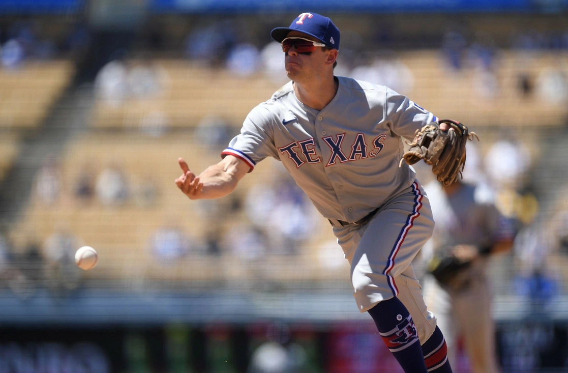 El pitcher de Texas, Nick Solag durante el partido. Foto Afp