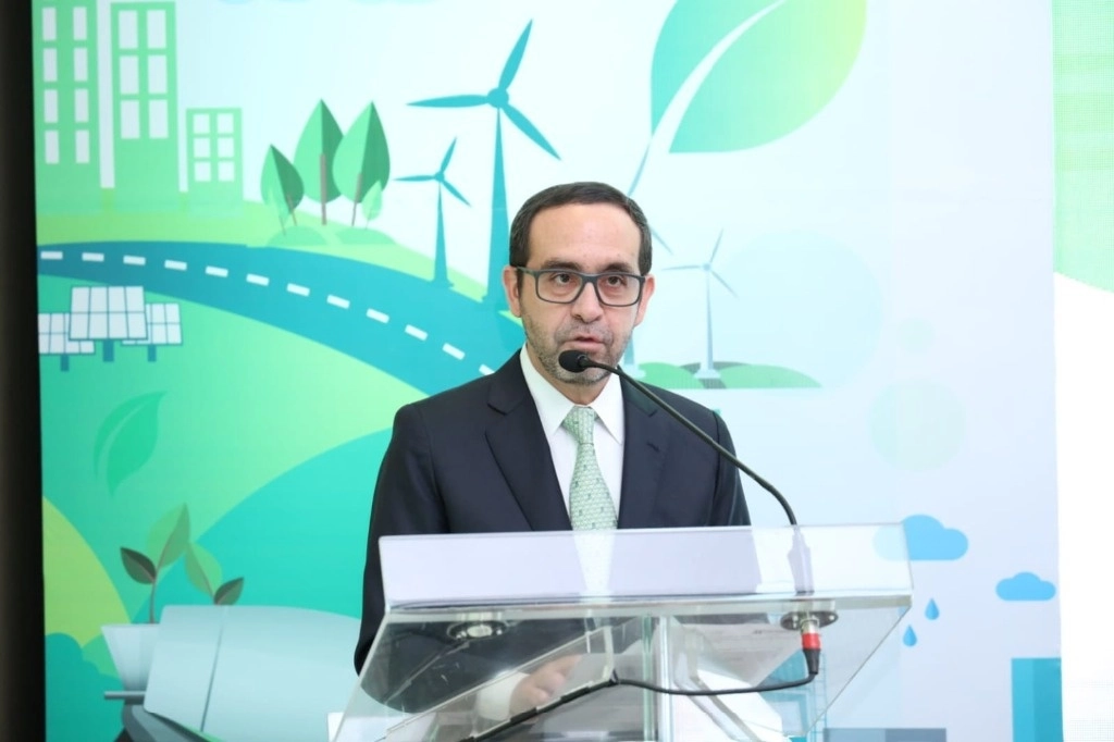 Jaime Hill presentó “La Hoja de Ruta de la Industria del Cemento”, el 29 de marzo de 2023. Foto tomada de Twitter @CONCAMIN