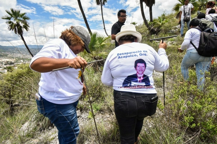 Colectivo Memoria, Verdad y Justicia buscan fosas clandestina en Chilpancingo, Guerrero, el 24 de julio de 2023. Foto Cuartoscuro