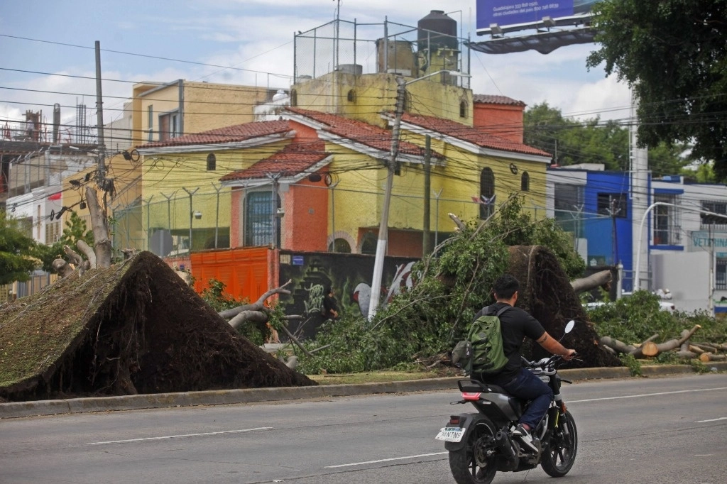 El fin de semana se registraron lluvias intensas en Jalisco que han cobrado la vida de cuatro personas hasta la fecha. Foto Cuartoscuro