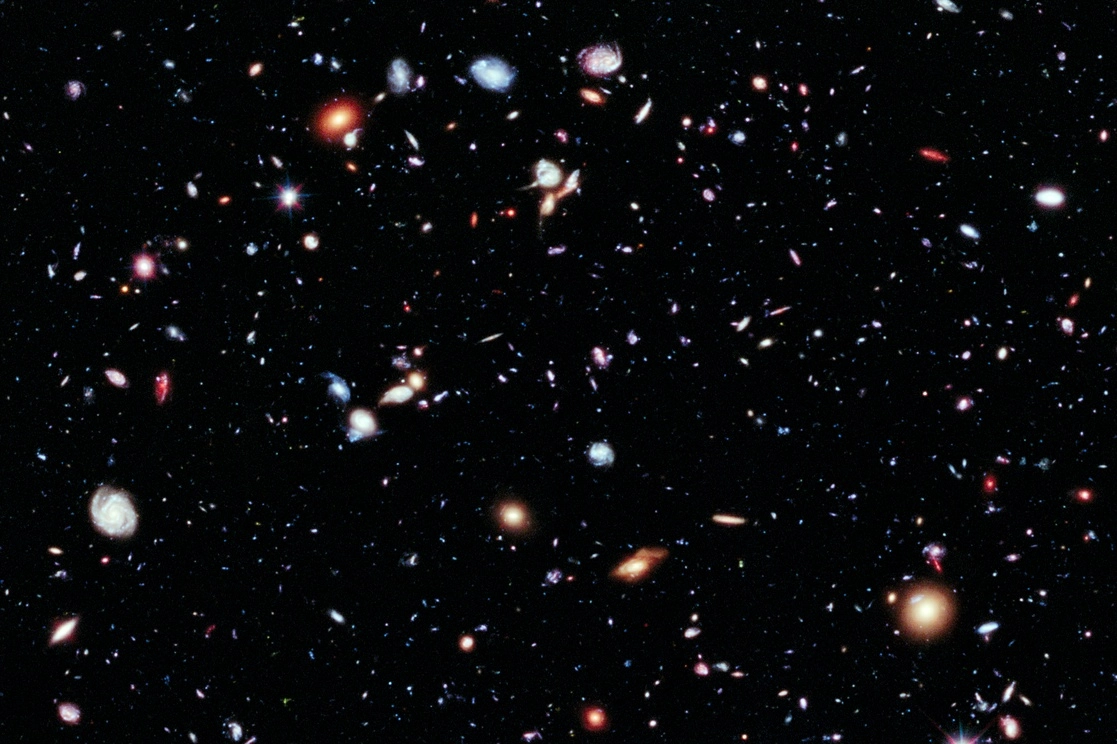 En imagen de la Agencia Espacial Europea, miles de galaxias capturadas por el Telescopio Espacial Hubble de 2002-2009. Foto Ap