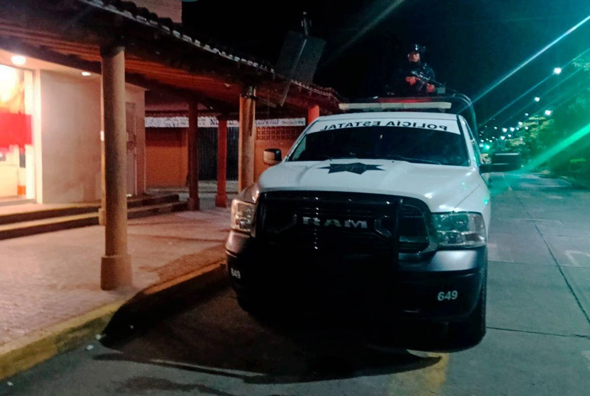 El cuerpo del joven de 17 años fue encontrado en una habitación de hotel en la colonia Icacos en Acapulco; la víctima era estudiante de la Preparatoria 17 de la Universidad Autónoma de Guerrero. Foto