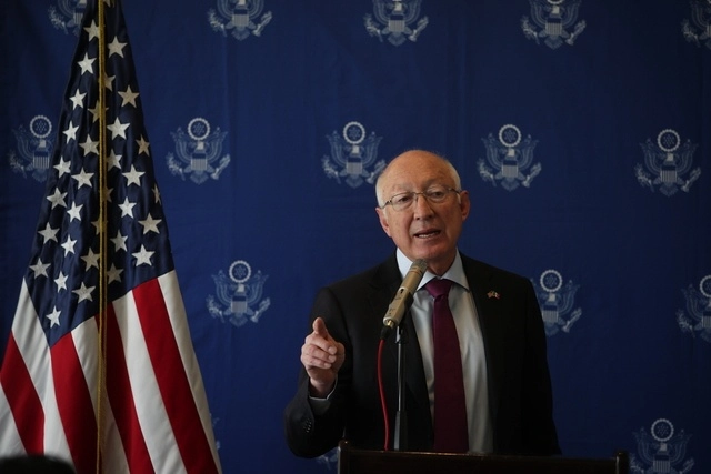 El embajador de EU en México, Ken Salazar en imagen de archivo. Foto Alfredo Domínguez