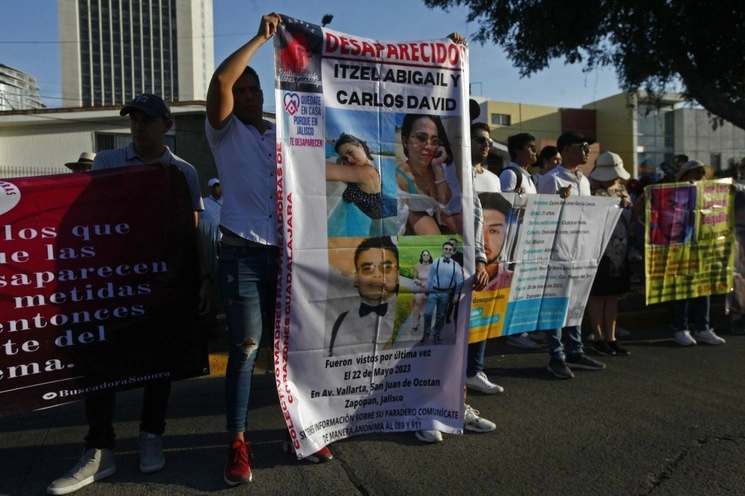 Protesta de familiares y amigos de las personas desaparecidas que laboraban en un ‘call center’ de Jalisco. Foto Cuartoscuro