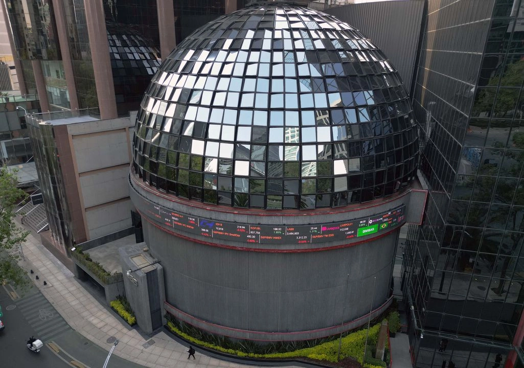 Sede de la Bolsa Mexicana de Valores en la capital del país, el 2 de abril de 2025. Foto 