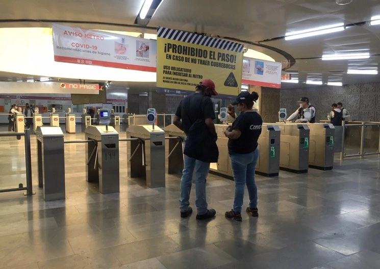 El detenido ofrecía postres con mariguana a través de redes sociales y los entregaba en estaciones del Metro. Foto Cristina Rodríguez / Archivo