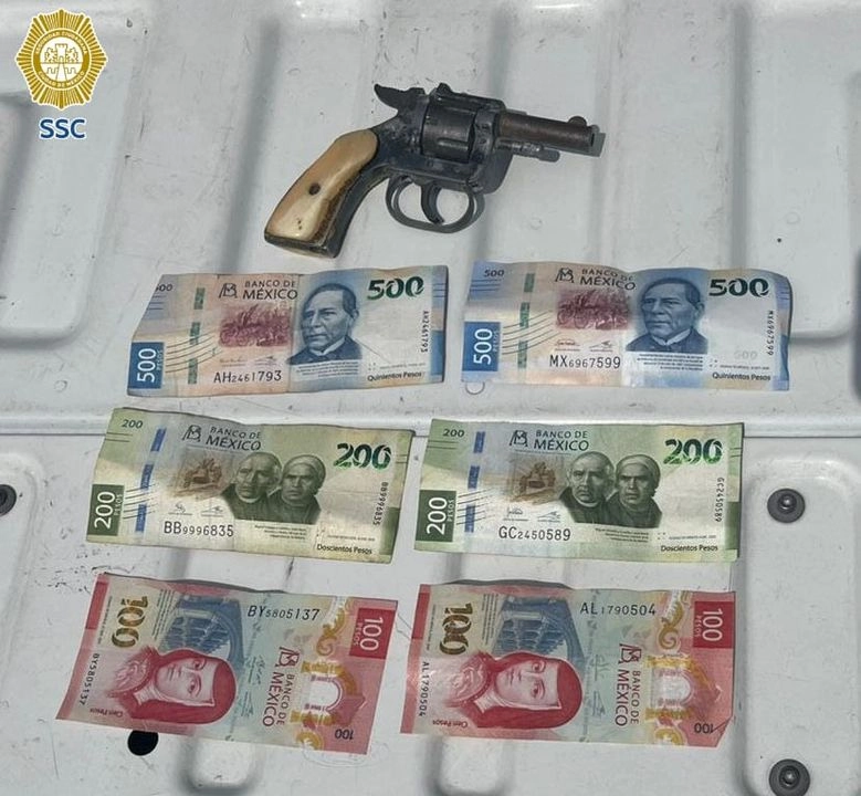 Al realizar un cruce de información, se tuvo conocimiento que el detenido de 25 años de edad, cuenta con un ingreso al Sistema Penitenciario por el delito de Robo calificado en el año 2021. Foto 
