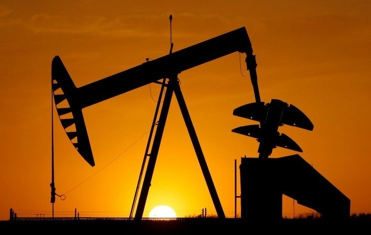 Los inventarios de crudo de Estados Unidos aumentaron inesperadamente la semana pasada debido a que las exportaciones cayeron y las refinerías redujeron su producción. Foto Ap /Archivo