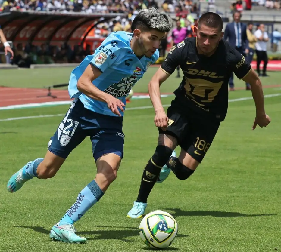 Partido de Pumas vs Pachuca, que terminó a favor de los Tuzos 2-0, en el Estadio Olímpico Universitario, en la Ciudad de México, el 19 de marzo de 2023. Foto Marco Peláez