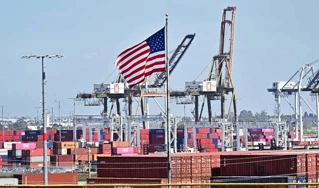 Contenedores en el puerto de Long Beach, California, el 4 de marzo de 2025. Foto 
