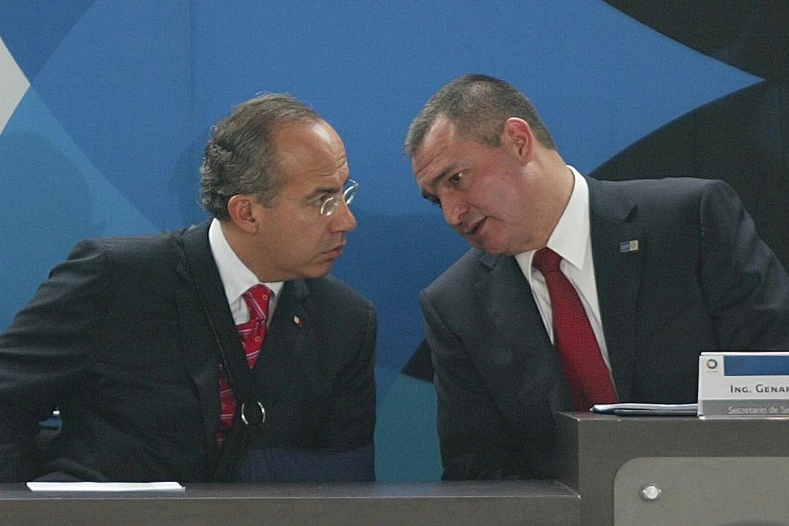 Con el ex presidente panista Felipe Calderón Hinojosa (2006-2012), Genaro García Luna se desempeñó de secretario de Seguridad Pública. Foto Cristina Rodríguez