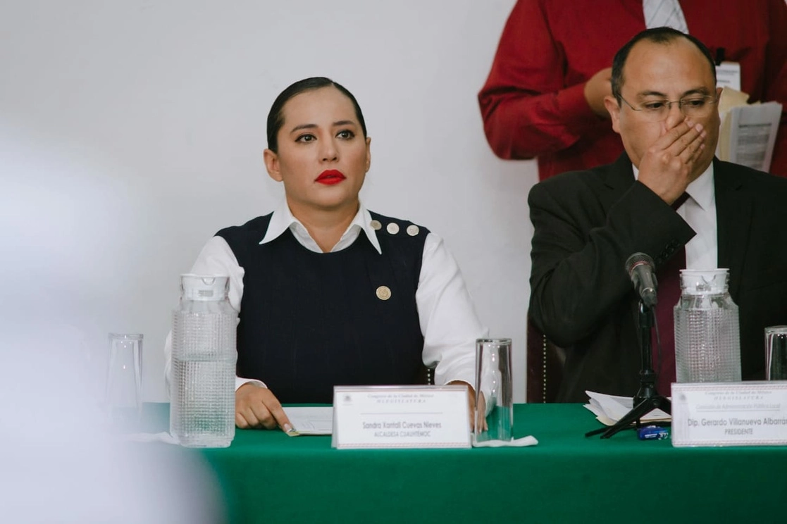 Comparecencia de la alcaldesa de Cuauhtémoc, Sandra Cuevas Nieves, ante legisladores locales, ayer. A su lado, el diputado de Morena Gerardo Villanueva. Foto cortesía Congreso de la Ciudad de México