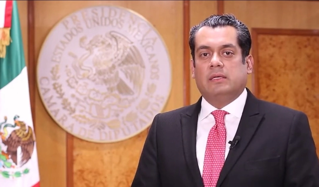 El presidente de la Cámara de Diputados, Sergio Gutiérrez Luna durante su mensaje. Fotograma tomado del video emitido en la cuenta de Twitter @Mx_Diputados
