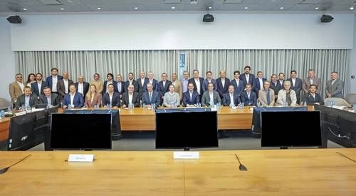 Dueños y directivos de la primera división se reunieron ayer en la sede de la FMF. Foto