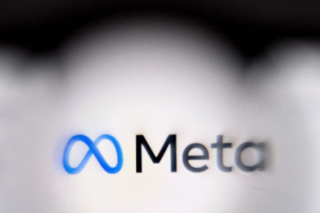 Esta ilustración fotográfica, creada el 8 de enero de 2025 en Frankfurt am Main, en el oeste de Alemania, muestra el logotipo del gigante de los medios de comunicación Meta en un teléfono inteligente. Foto Afp