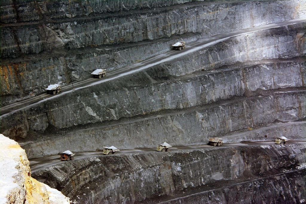 En imagen de archivo, la mina Peñasquito, en Mazapil, Zacatecas, propiedad de la estadunidense Newmont, la cual se ha negado a pagar el impuesto predial. Foto Alfredo Valadez




