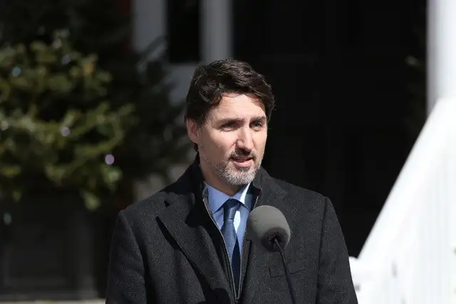 El primer ministro canadiense, Justin Trudeau, anunció el cierre de la frontera del país a cualquiera que no sea ciudadano o residente permanente. Foto Afp 