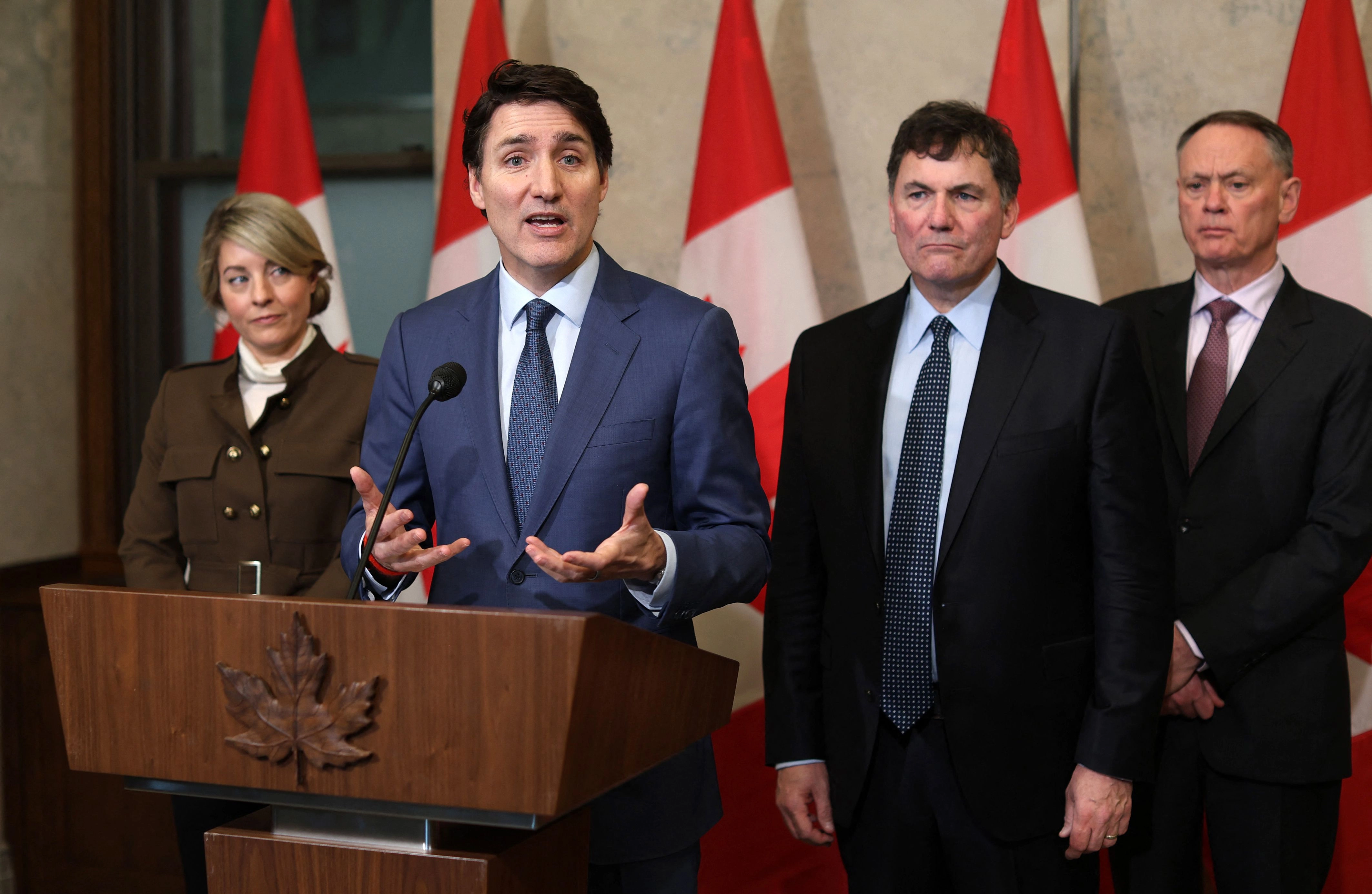 El primer ministro de Canadá, Justin Trudeau, habla durante una conferencia de prensa sobre los aranceles estadunidenses contra Canadá el 4 de marzo de 2025. Foto