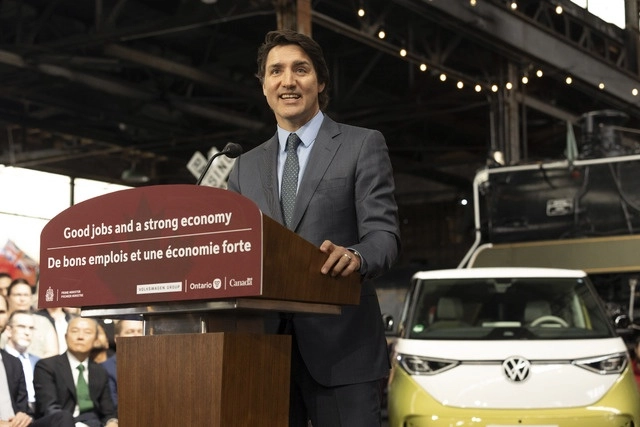 El primer ministro, Justin Trudeau durante el anuncio sobre la planta de VW. Foto Ap