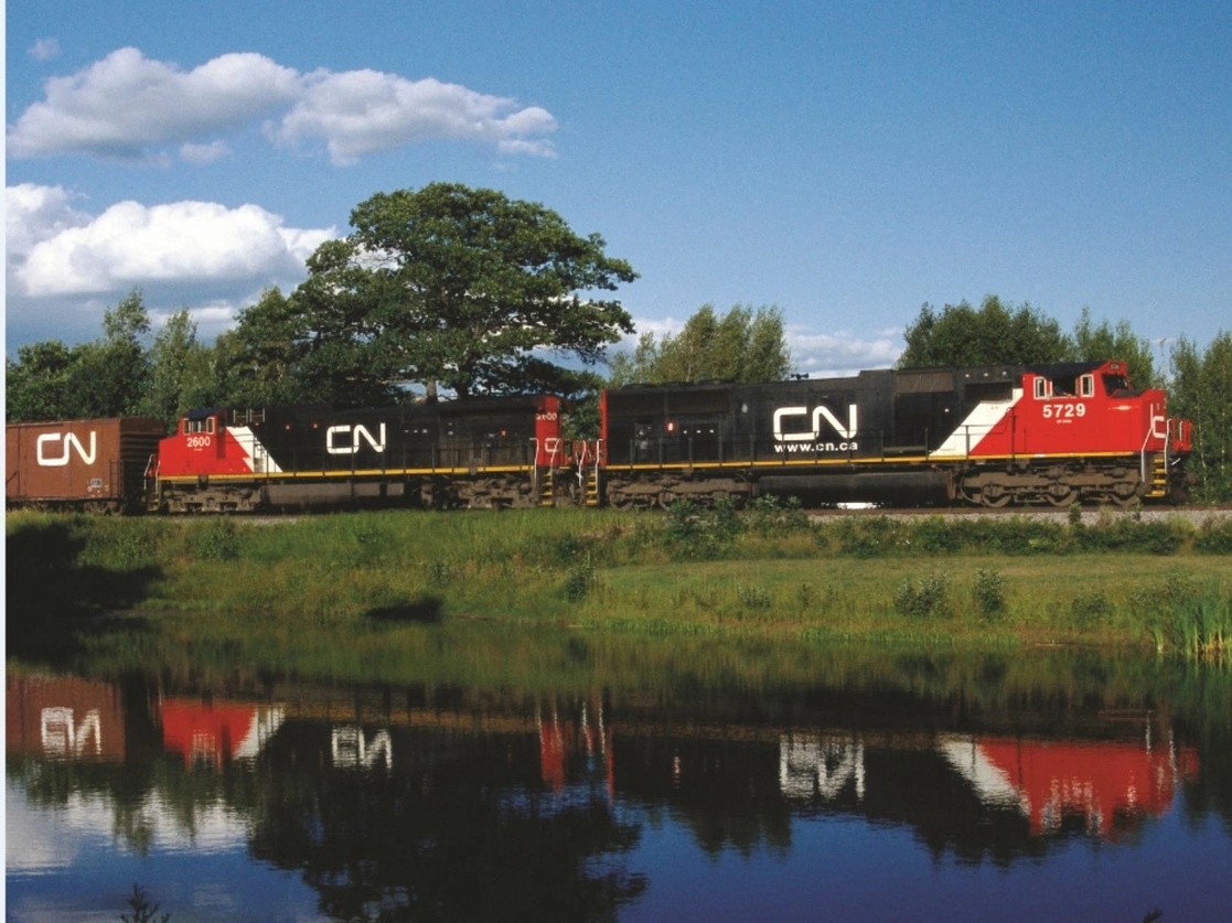 Canadian National Railway, la empresa ferroviaria más grande de Canadá, ofreció 33 mil 72 millones de dólares para comprar Kansas City Southern, lo que incluye a la subsidiaria de México. Imagen tomada del sitio www.cn.ca/en / Archivo