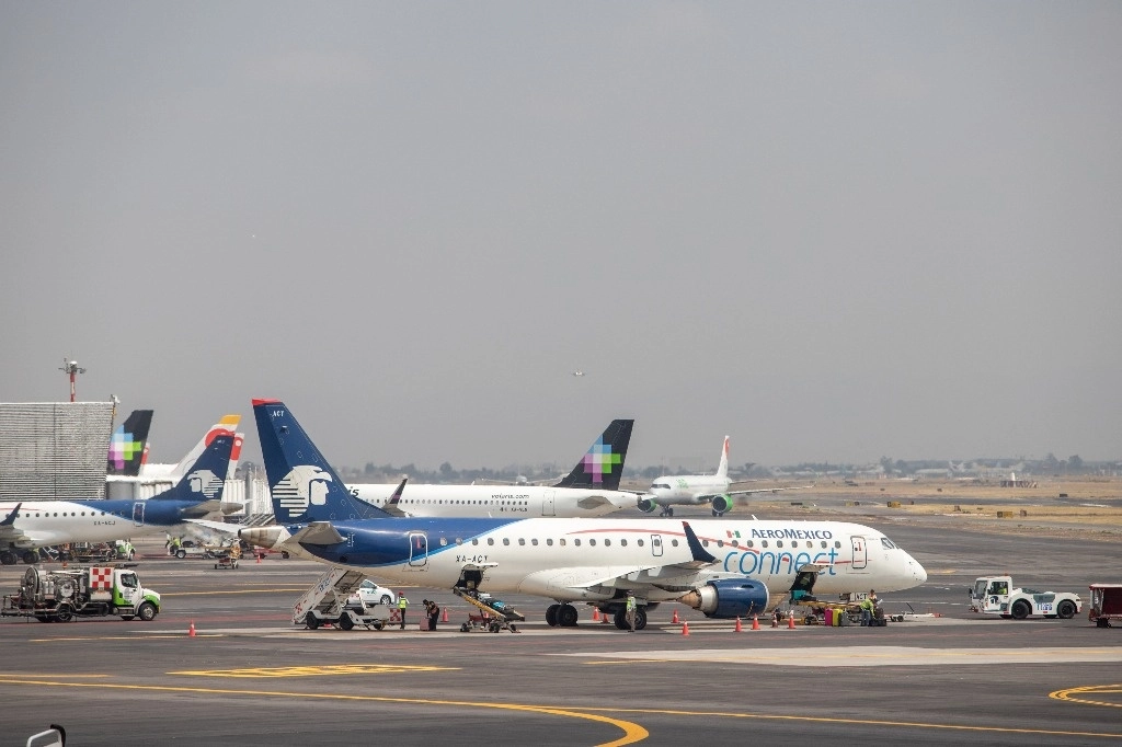 La Canaero señaló que la reforma a la Ley de Aviación Civil genera condiciones para que México recupere la categoría 1 de la autoridad aeronáutica. Foto Pablo Ramos / Archivo