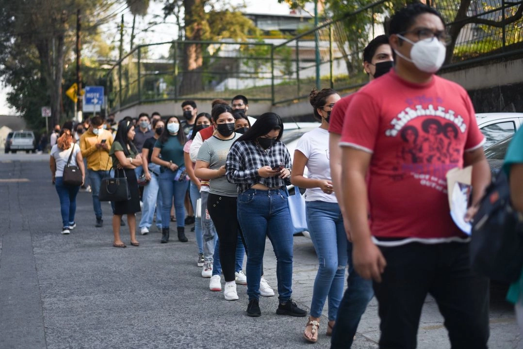La UNAM y el IPN aplicaron el examen de admisión para la bachillerato a más de 78 mil aspirantes. Foto 