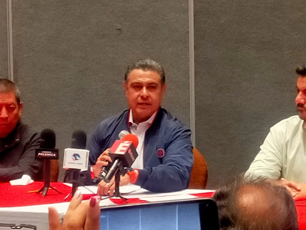 "En Tlalnepantla no hay un ganador. Que se dé (el anuncio) hasta en tanto no lo demuestre la autoridad electoral, ganamos está elección y si es lo contrario, lo único que quiero es que sea comprobado", planteó Rodríguez Hurtado en conferencia de prensa, el 4 de junio de 2024. Foto Silvia Chávez González