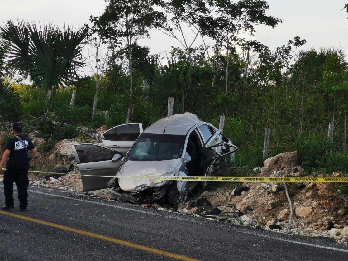 El candidato perdió el control del auto tras la explosión de uno de los neumáticos. Foto cortesía