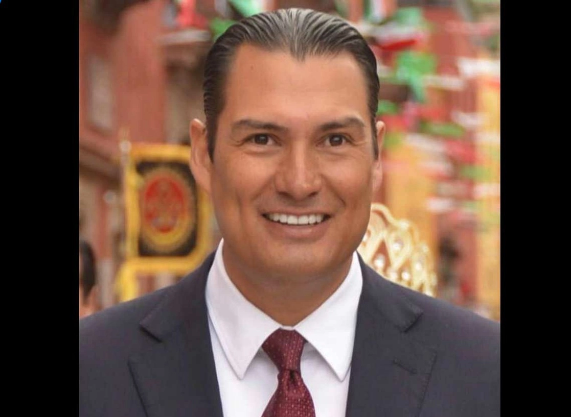 El ex alcalde de San Miguel de Allende (2012-2015) y actual candidato del PRI a la alcaldía, Mauricio Trejo Pureco. Foto tomada del Facebook @mauricio.trejopureco