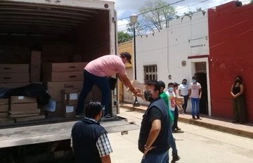 Entrega de papelería electoral en distritos de Campeche. Foto @IEECampeche