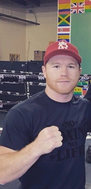 El Canelo recién declaró que se fue de México por la inseguridad, por eso trató de negociar por su  parte. Foto  de su twitter