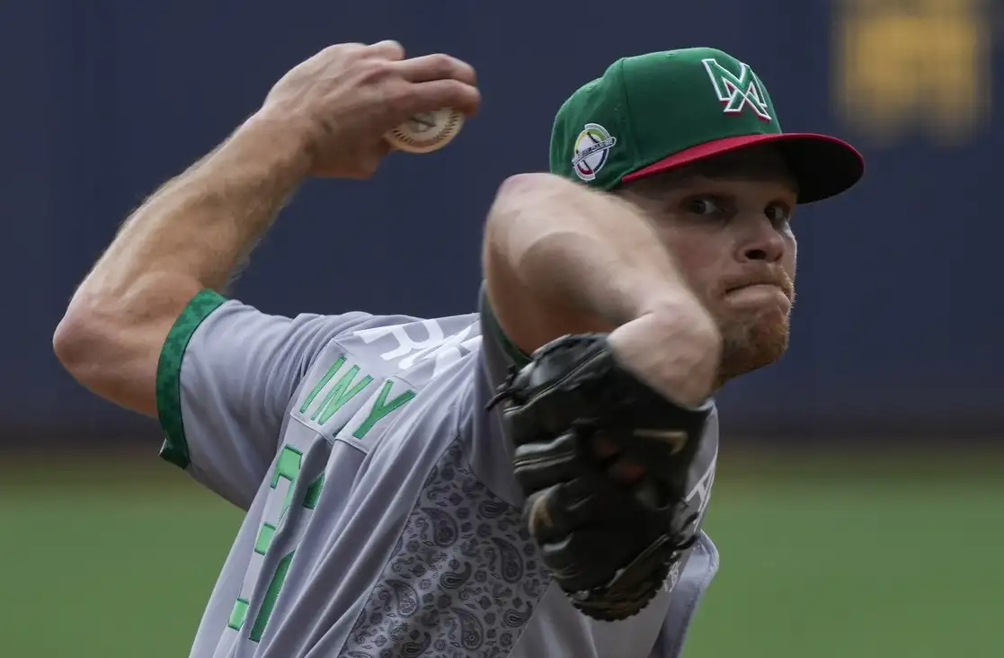 El ‘pitcher’ Jeffrey Patrick Kinley se acreditó la victoria de ayer. Foto Afp 