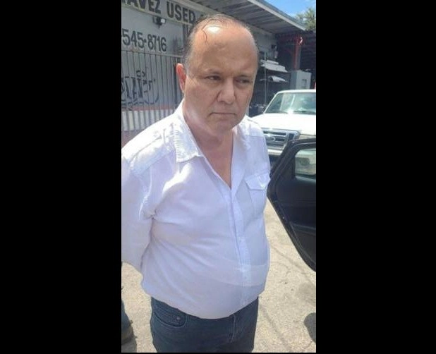 En redes sociales circuló la foto de César Duarte, ex gobernador priísta de Chihuahua, tras ser detenido en Florida