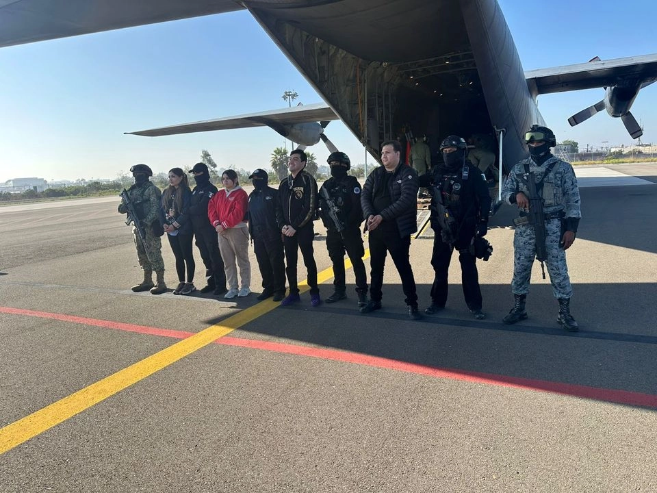 El Registro Nacional de Detenciones de la Secretaría de Seguridad y Protección Ciudadana refiere que 'El Flaquito', fue aprehendido en la colonia Fundadores, durante un cateo.