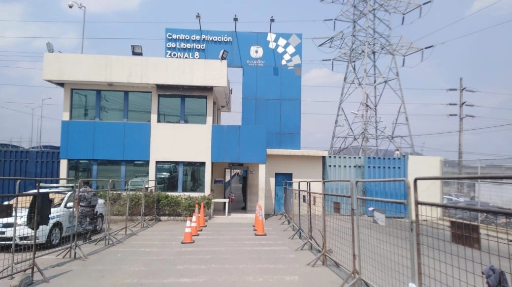 En imagen de archivo, el Centro de Privación de la Libertad Varones Guayas. Foto tomada del Twitter @SNAI_Ec