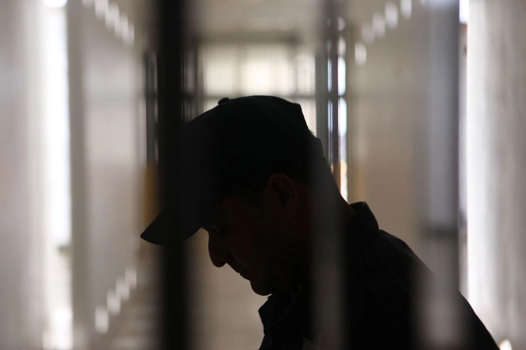 Las visitas privadas para algunos presos se dan tras una sentencia del Tribunal Constitucional que reconoce el derecho de los reclusos a mantener "encuentros íntimos" con parejas que les visiten desde el exterior.

