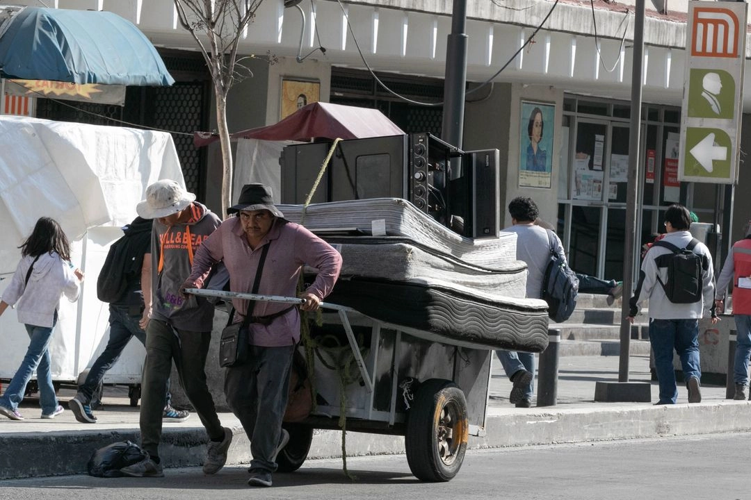 Las organizaciones señalan que 35.1 millones de trabajadores carecen de seguridad social. Foto 