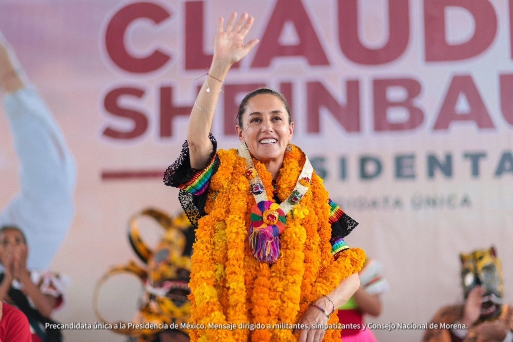 La precandidata de Sigamos Haciendo Historia, Claudia Sheinbaum durante su recorrido por municipios guerrerenses. Foto tomada de la cuenta de X @Claudiashein