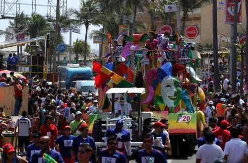 La alcaldesa reconoció que ambos eventos terminarán por constituirse como el factor de medición para considerar una plena recuperación turística y económica en Veracruz. Foto La Jornada / archivo