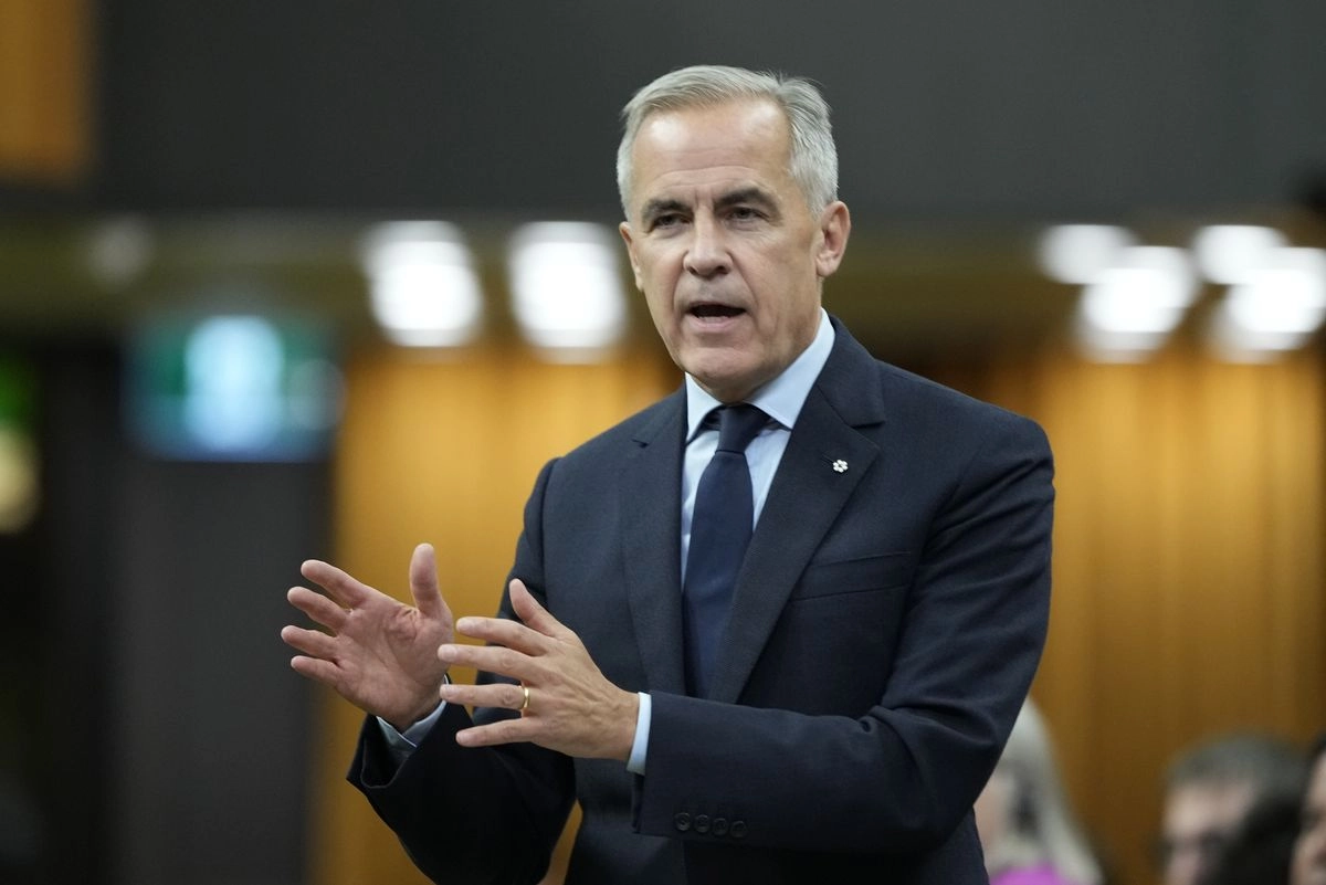 El primer ministro de Canadá, Mark Carney, viajará a Washington el martes para hablar sobre aranceles con el presidente de Estados Unidos, Donald Trump. Imagen del 2 de octubre de 2025. Foto Adrian Wyld / The Canadian Press vía 