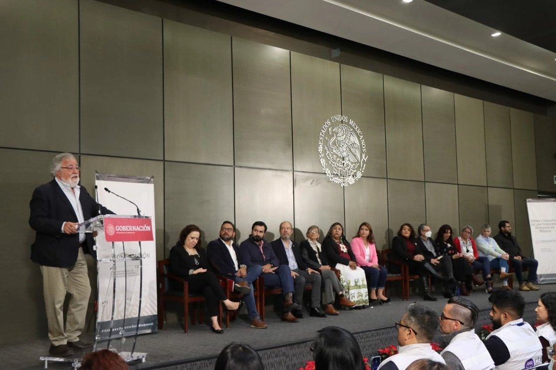 El subsecretario de Gobernación, Alejandro Encinas, participó en el encuentro Retos y Desafíos de los Derechos Humanos. Foto tomada del Twitter de @A_Encinas_R