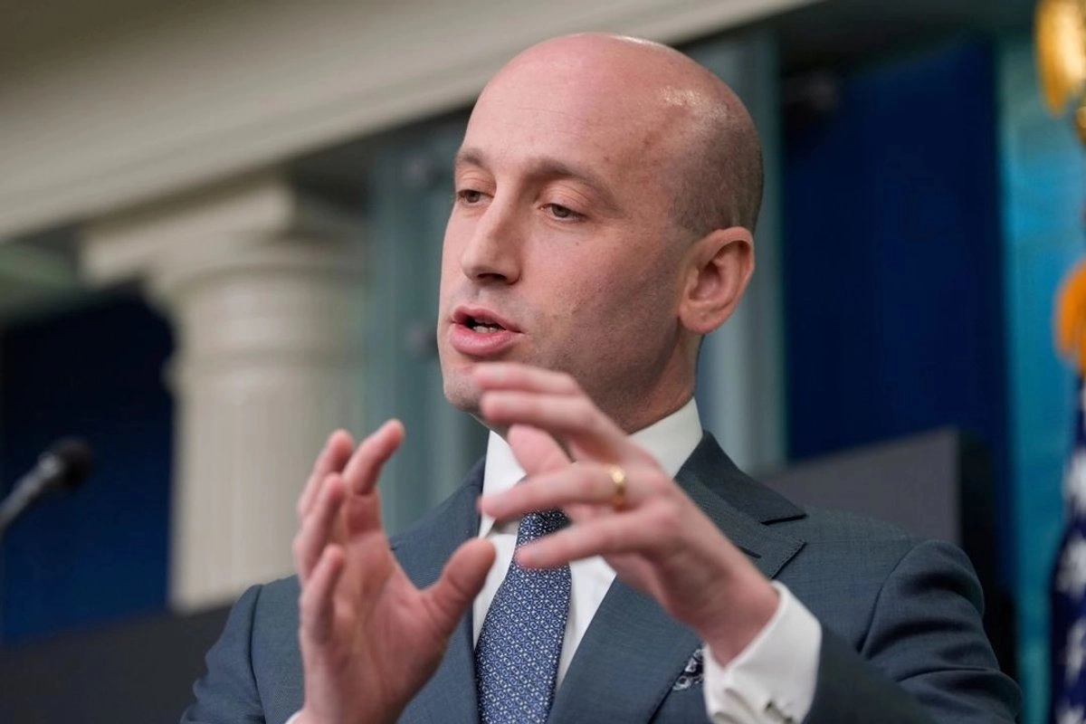 El subjefe de gabinete de política de la Casa Blanca, Stephen Miller, durante una conferencia, el 1 de mayo de 2025. Foto
