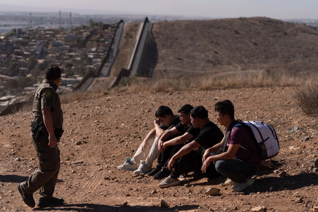 Washington confirmó una transferencia de casi 45 mil hectáreas de tierras federales a lo largo de la frontera entre EU y México al ejército para prevenir la migración ilegal. Foto 