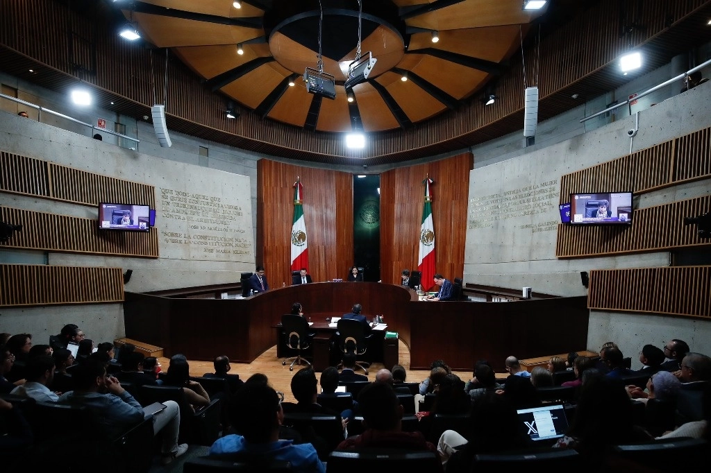 Fuentes del TEPJF anticiparon que en su próxima resolución, ratificará precisamente que la Constitución da a las decisiones de la sala superior de este tribunal carácter de superioridad en temas comiciales, ámbito donde no se admiten amparos. Foto Cristina Rodríguez/ La Jornada/ Archivo 
