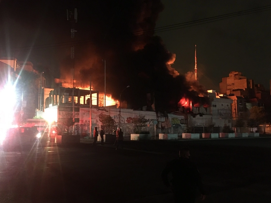Imagen del incendio. Foto Antonio Helguera

