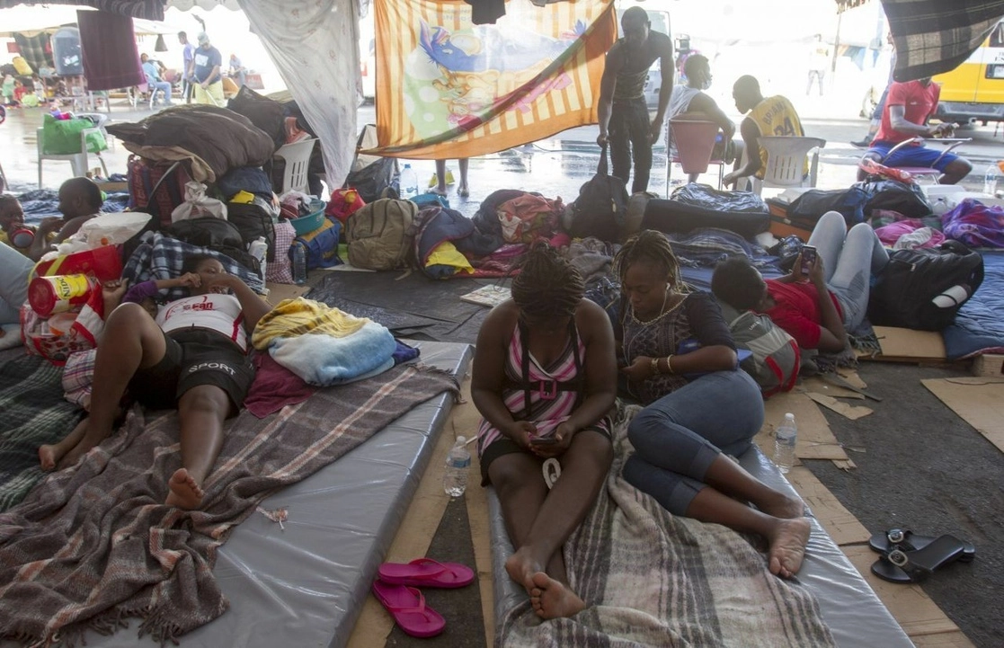 En el albergue municipal hay 53 migrantes haitianos, que llegaron del domingo al miércoles; grupos similares han estado arribando a los diferentes sitios donde se les brinda ayuda. Foto Cuartoscuro / archivo