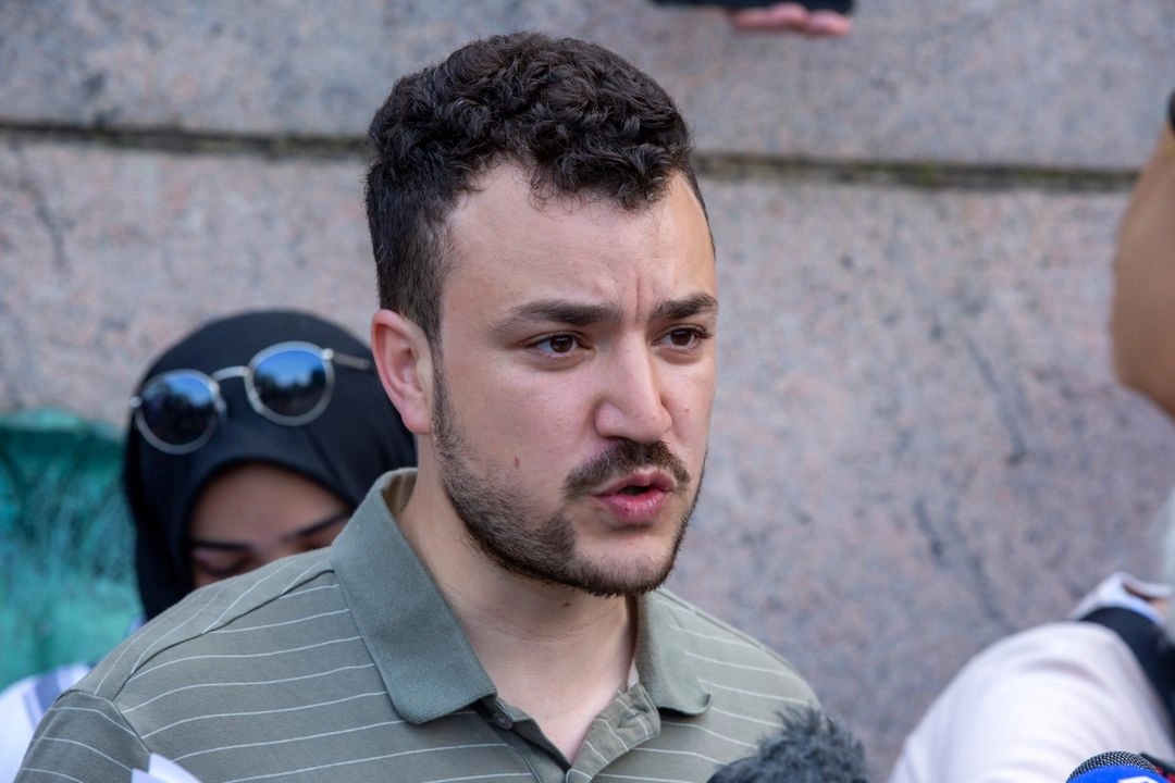 Mahmoud Khalil, detenido en Nueva York a principios de marzo, había sido enviado a Luisiana para que su caso fuera juzgado en aquella entidad. Foto 