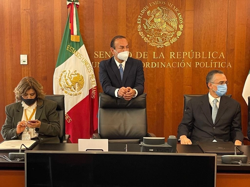 El secretario técnico de la Jucopo del Senado, José Manuel del Río Virgen (c) en imagen de archivo. Foto tomada de sus redes sociales
