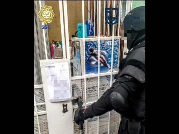 Elementos de la SSC y de la FGJ de la CDMX cumplimentaron  una orden de cateo en dos departamentos ubicados en la colonia Morelos. Foto cortesía SSC